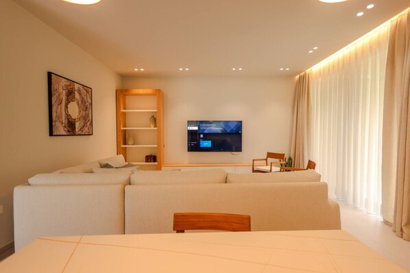 2 bedrooms