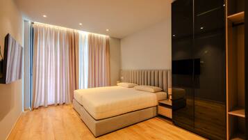 2 bedrooms