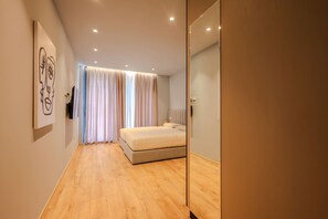 2 bedrooms