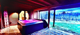 Family-Friendly Windham Estate, Swimming Pond, Spa