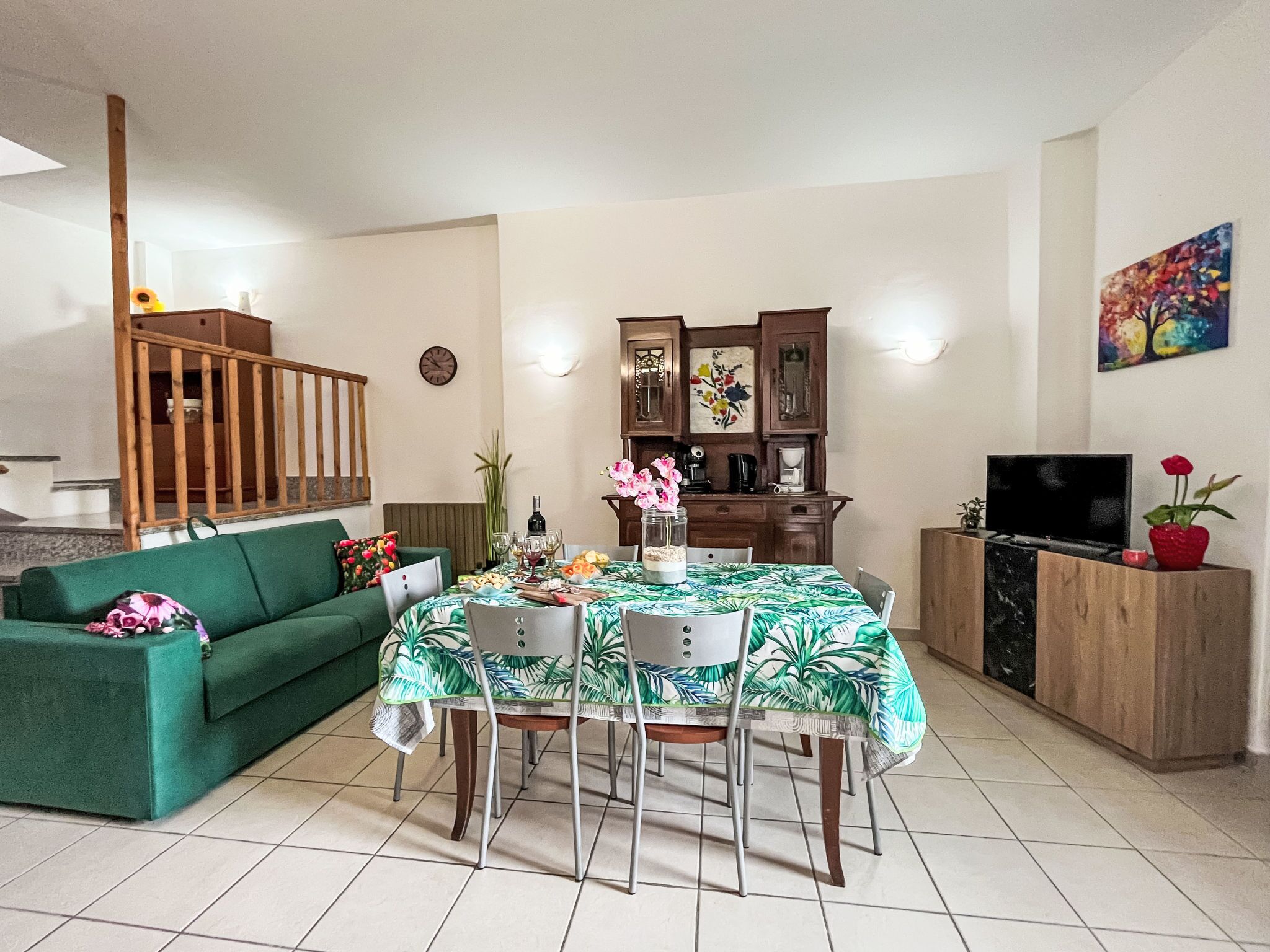 المنشأة من الداخل