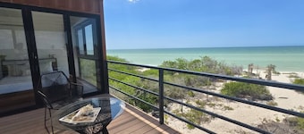 Baakél Nah Seaside Heaven by LAHOS