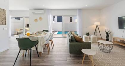 Modern Villa with Private Pool Near Baleal Beach