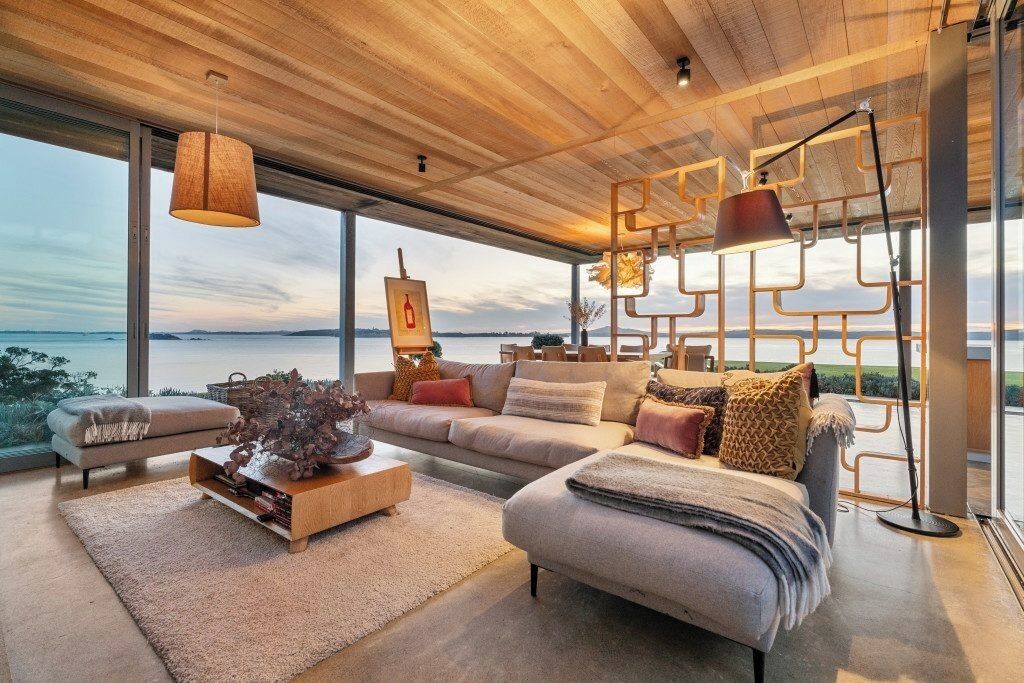 Luxury Room, Sea View | Living area | Fireplace