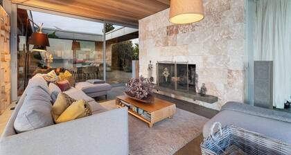 Waiheke Island Coastal Retreat