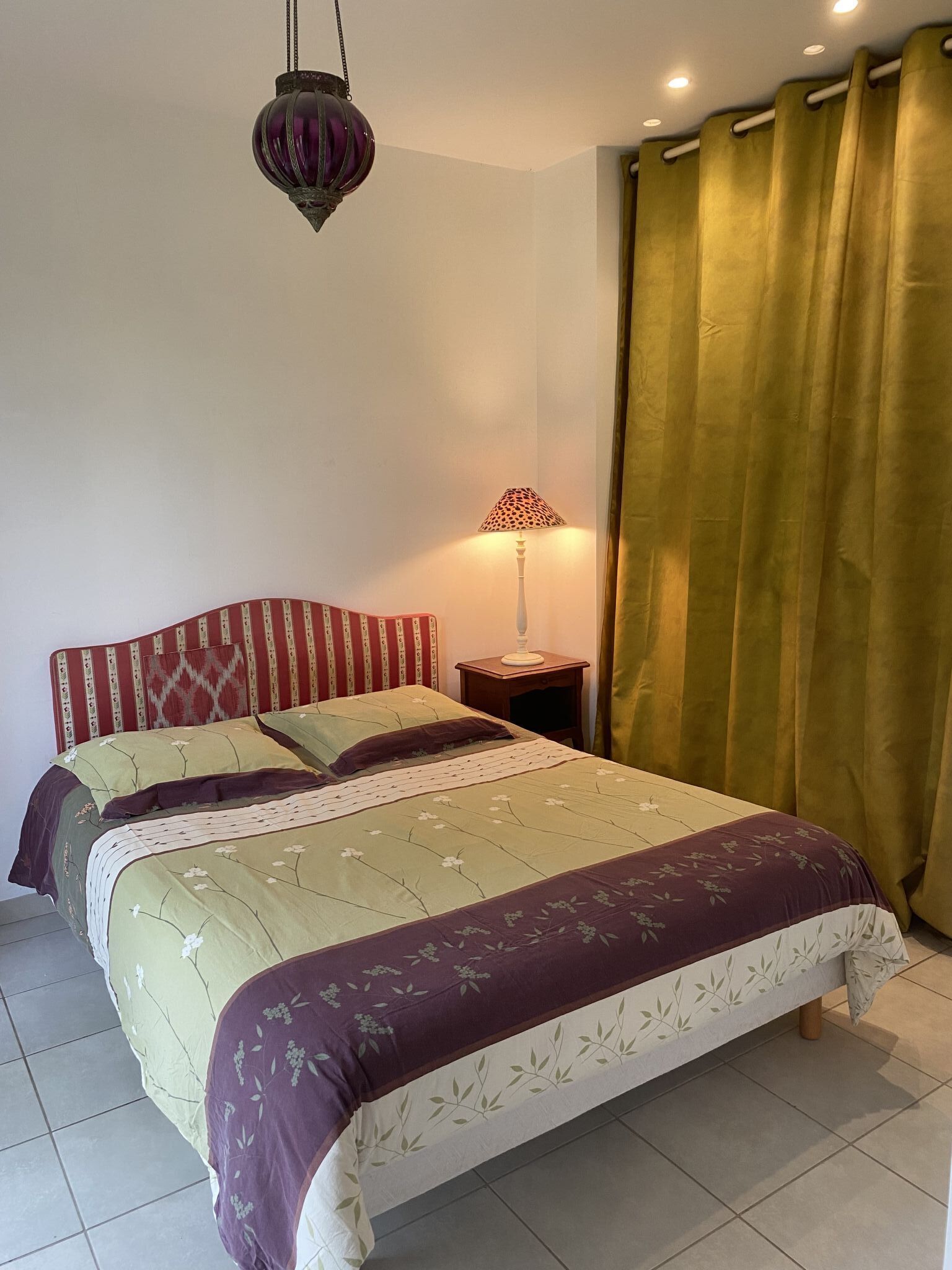 1 chambre, bureau, accès à Internet