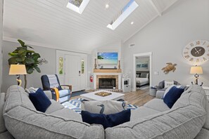 Smart TV, tenis de mesa y libros 