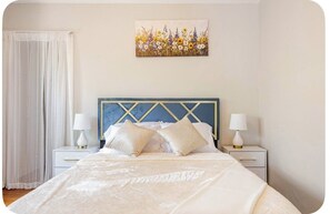 2 chambres, fer et planche à repasser, Wi-Fi gratuit, draps fournis