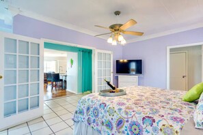 2 bedrooms, desk, iron/ironing board, travel crib