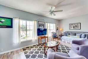 Smart TV - Gulf View Retreat: ‘Sunset’ on Perdido Key! (Pensacola)