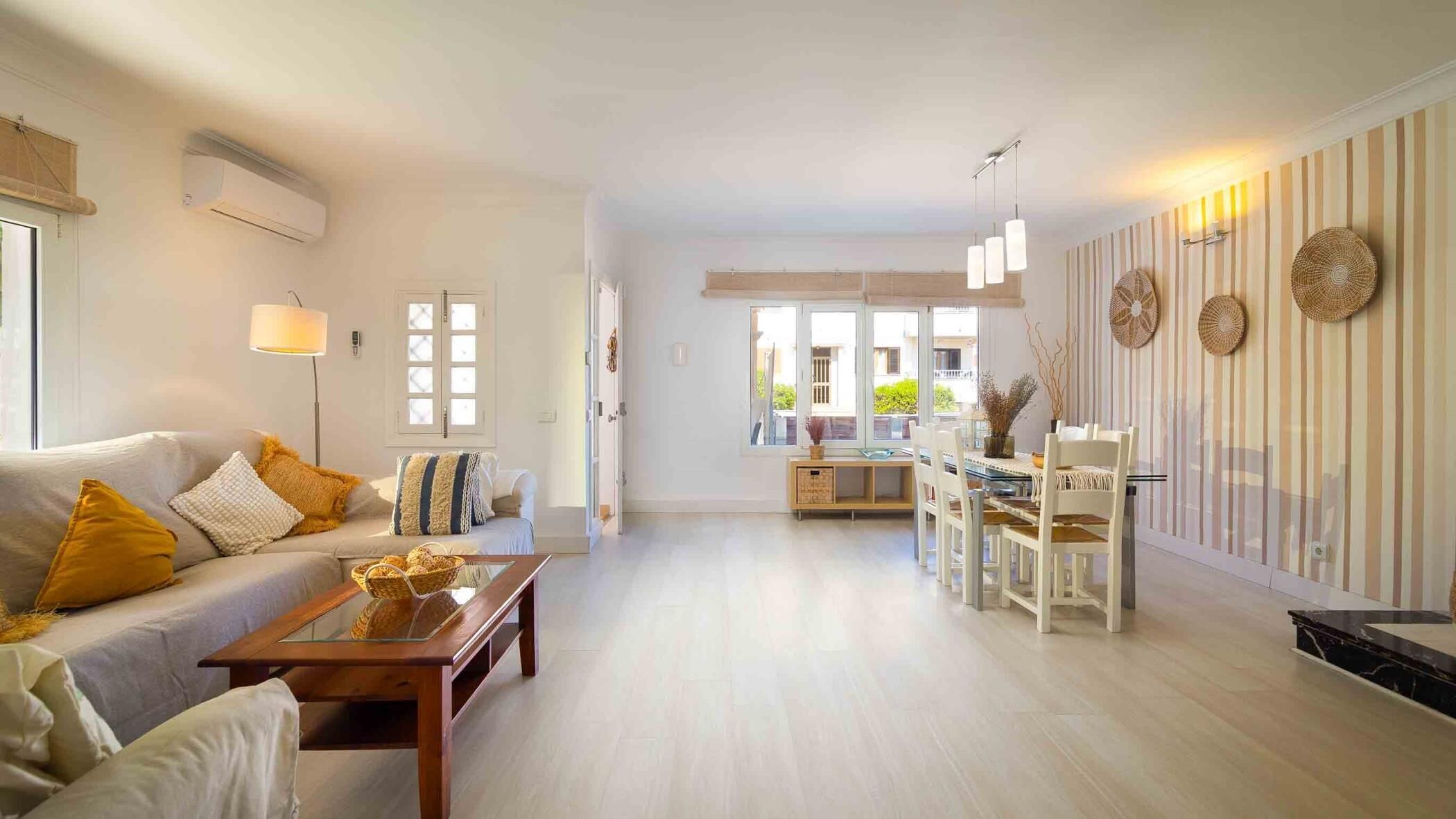 Encantadora Casa Vacacional Con Jacuzzi En Can Picafort. - Mallorca