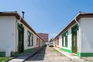 Exterior - Spacious House w/ Terrace by HostWise (Porto)