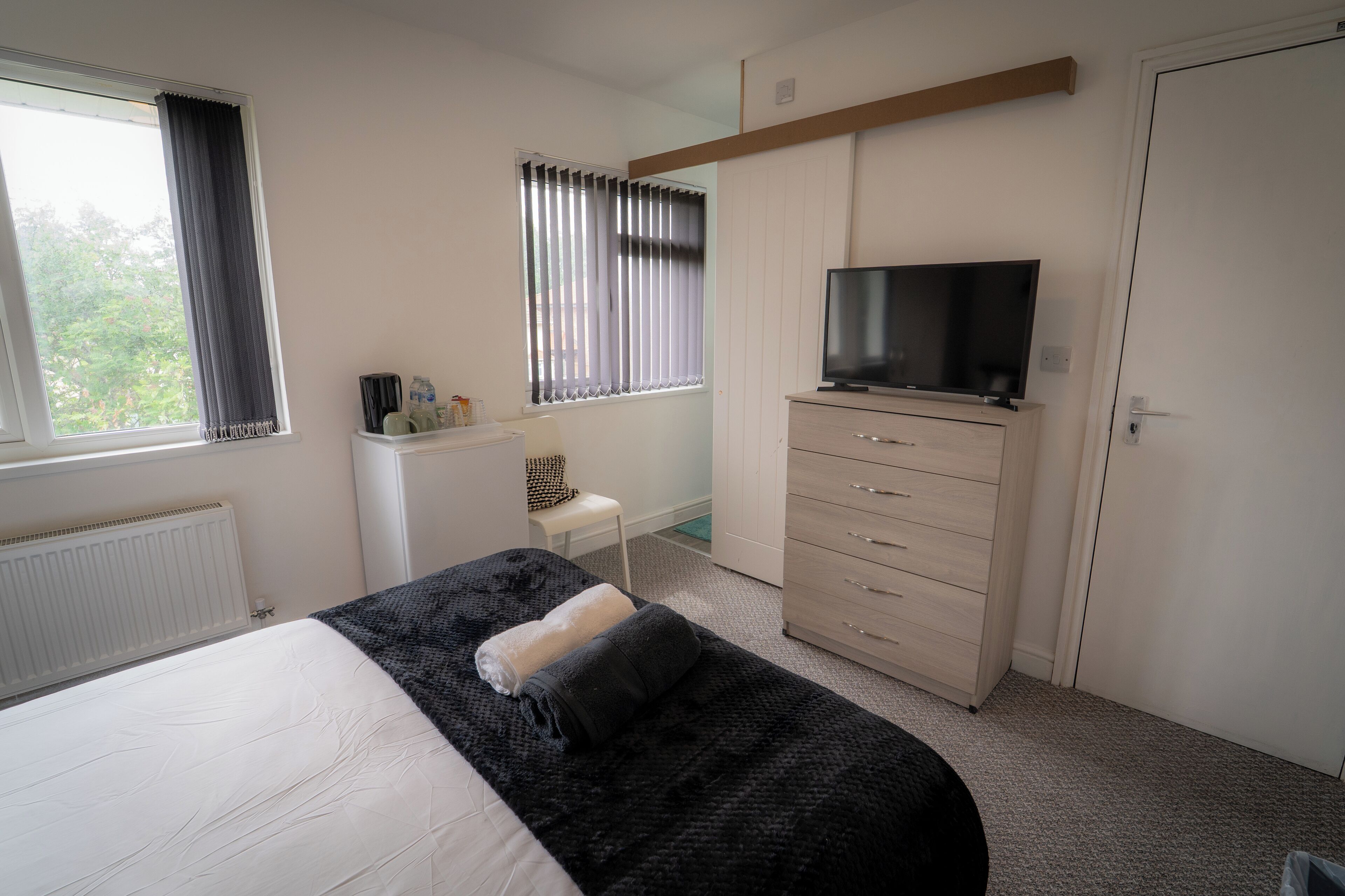 Comfort Double Room | Bathroom | Shower, hair dryer, towels, soap