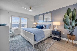 2 bedrooms, iron/ironing board, free WiFi, bed sheets - Direct oceanfront Ormond Beach 2/2 with private balcony, heated pool and garage (Ormond Beach)