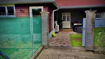 Enceinte de lâhĂ©bergement