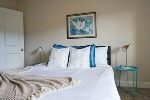 Schreibtisch, Bügeleisen/Bügelbrett, kostenloses WLAN, Bettwäsche