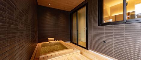 Habitació amb dos llits individuals, no fumadors | Bany | Articles de tocador gratuïts, assecador de cabells i sabatilles