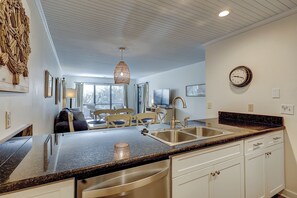 Interior - Walk to the Beach from 31 The Moorings – Free Amenities & Luxe Comfort (Hilton Head Island)