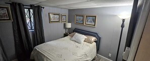 3 chambres, fer et planche à repasser, Wi-Fi gratuit, draps fournis