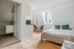 Fer et planche à repasser, Wi-Fi, draps fournis