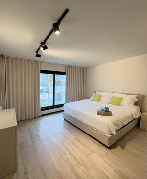 3 bedrooms, iron/ironing board, WiFi