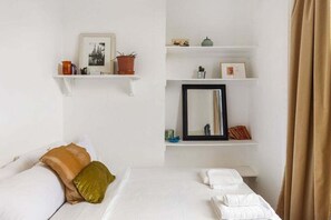 1 bedroom, iron/ironing board, Internet, bed sheets