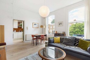 TV - GuestReady - Stylish 1bed in Islington (London)