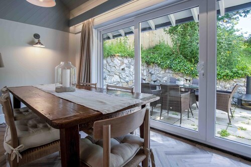 Wood Cottage - 3 Bedroom - Bishopston Swansea