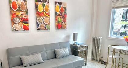 Cozy 1-Bedroom Apartment 15 Minutes To Manhattan!