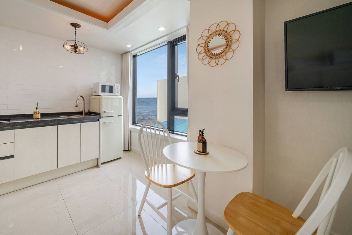 Eenvoudige kamer, 1 slaapkamer (Room 404(Half Ocean View/Private BBQ)) | 1 slaapkamer, gratis wifi