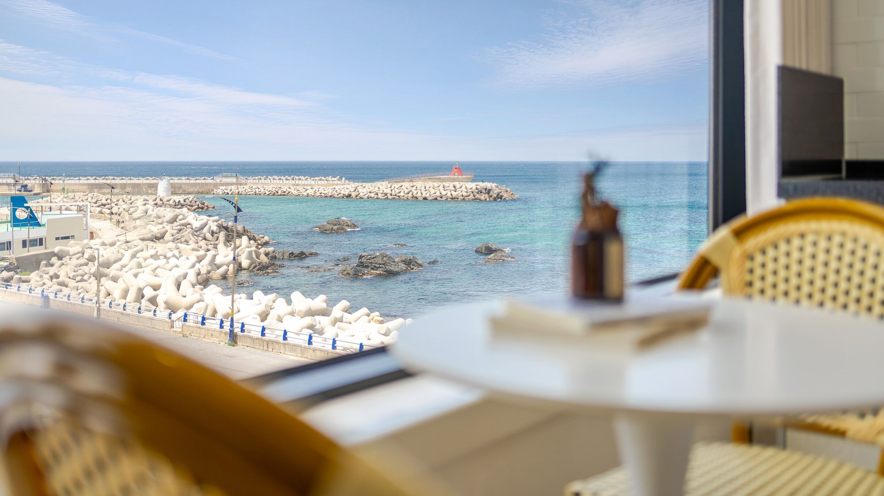 베이직룸, 침실 1개 (Room 402(Half Ocean View/Private BBQ)) | 1 개의 침실, 무료 WiFi