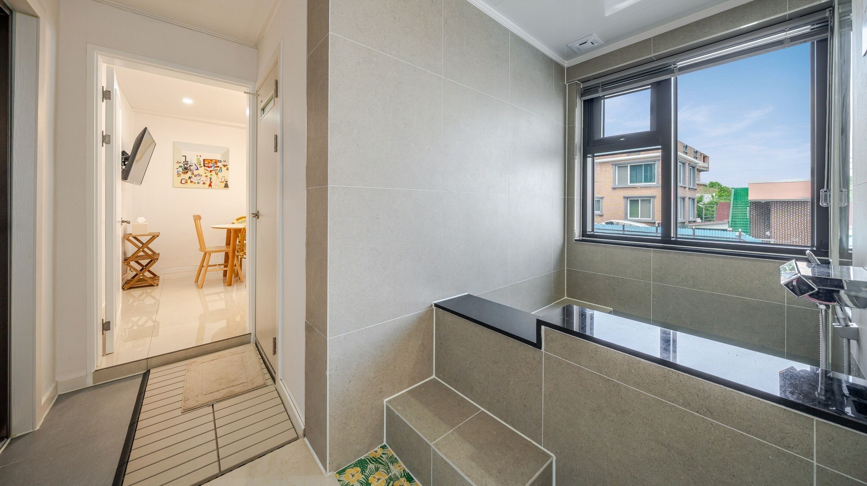 Basic Room, 1 Bedroom (Room 202 (Half Ocean View/PrivateBBQ)) | 1 bedroom, free WiFi