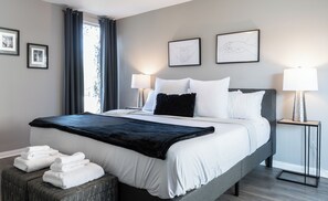 3 bedrooms, desk, iron/ironing board, travel crib