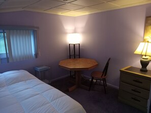 3 quartos, ferros/tábuas de passar roupa, Wi-Fi, roupa de cama