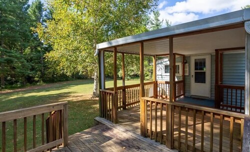 Charming 3-bedroom house in Waynesboro with WiFi, AC