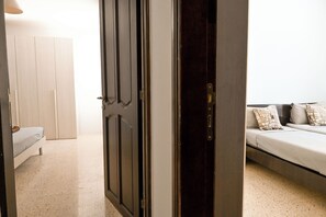 2 chambres, fer et planche à repasser, Wi-Fi gratuit, draps fournis