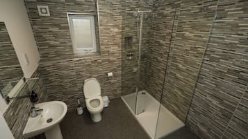 Hårtørrer, håndklæder