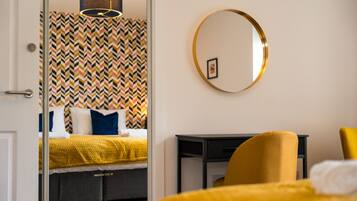 2 Schlafzimmer, Schreibtisch, Bügeleisen/Bügelbrett, kostenloses WLAN