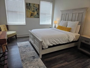 2 chambres, fer et planche à repasser, Wi-Fi, draps fournis