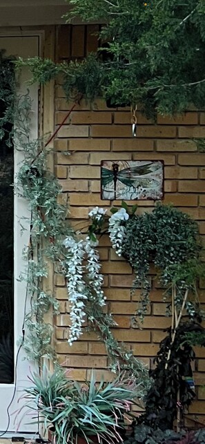 Exterior detail - Uniquely decorated 2-bedroom artist’s haven boasts secret garden (Richardson)