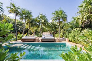 Pool - Charming 4-bedroom villa with WiFi, AC in beautiful Tulum (Tulum)