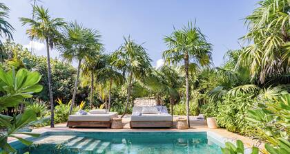 Charming 4-bedroom villa with WiFi, AC in beautiful Tulum