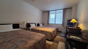 1 bedroom, desk, free WiFi, bed sheets