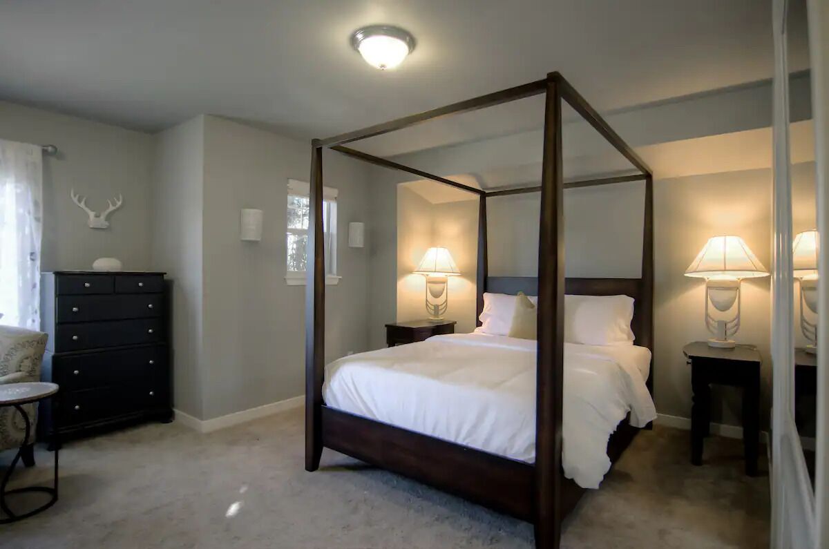 3 bedrooms, desk, iron/ironing board, WiFi