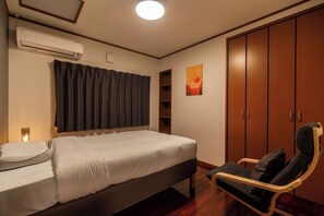 4 slaapkamers, een bureau, gratis wifi, beddengoed