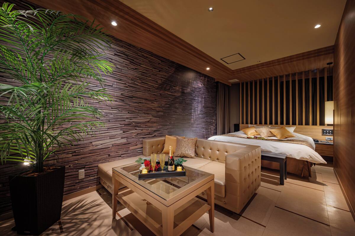 ห้องดีลักซ์ดับเบิล, เตียงคิงไซส์ 1 เตียง, สูบบุหรี่ได้ | ผ้านวมขนเป็ด, ผ้าม่านกันแสง, ห้องเก็บเสียง, Wi-Fi ฟรี