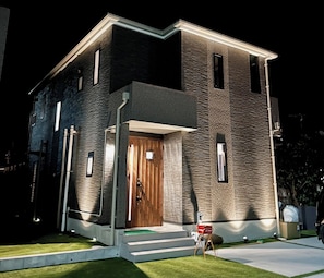 المنشأة من الخارج