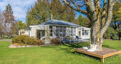 Anama School House Country Retreat