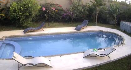 Charming 3-bedroom villa with Wifi, AC in lovely Somone near Saly.