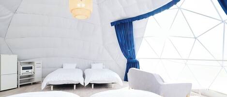 1 slaapkamer, een bureau